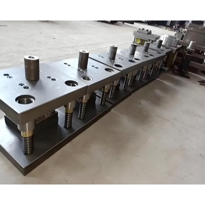 Yuyao Honghao Mold Hardware Factory